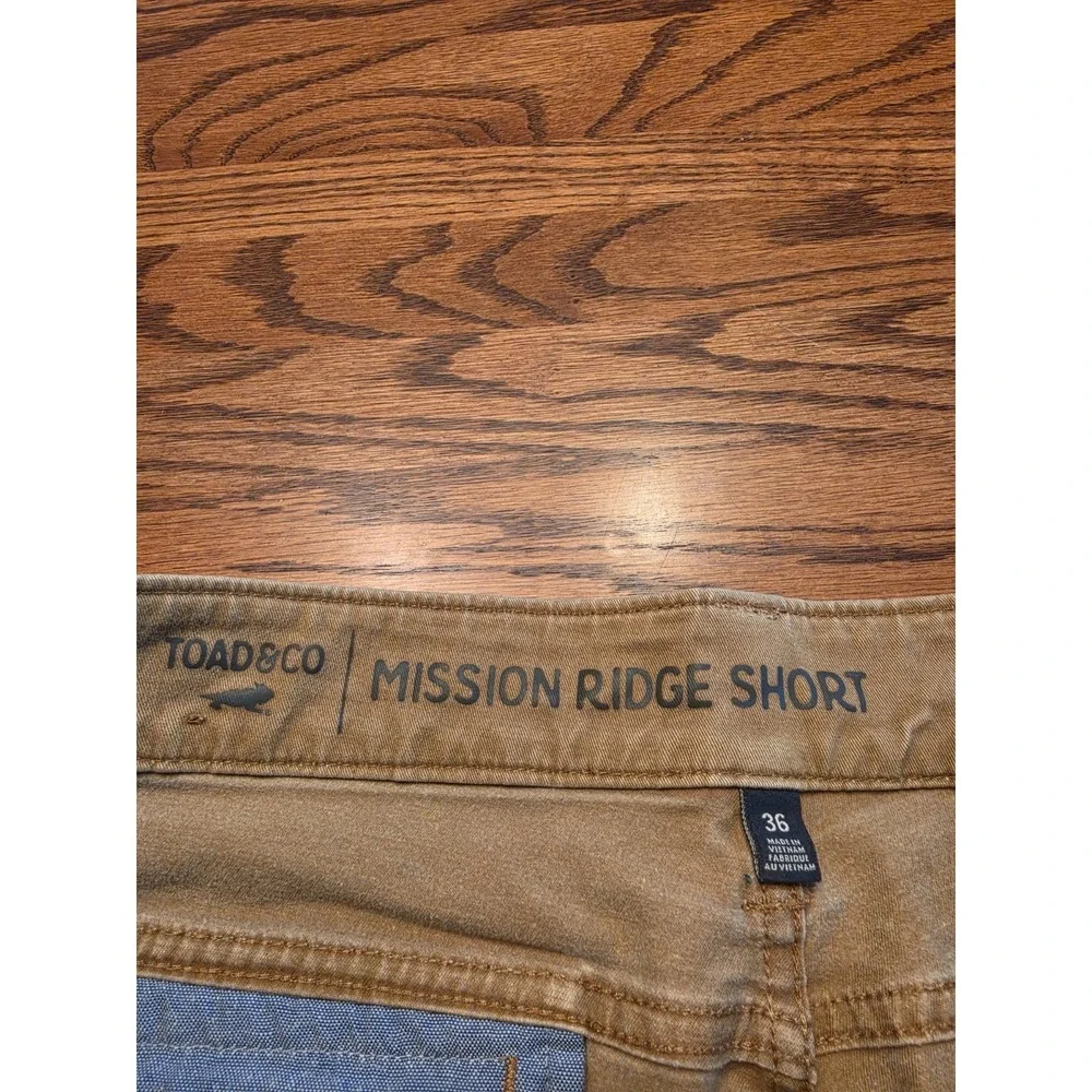 Toad &Co Mission Ridge Shorts Men's 36 Tan Organic Cotton Blend Chino Classic